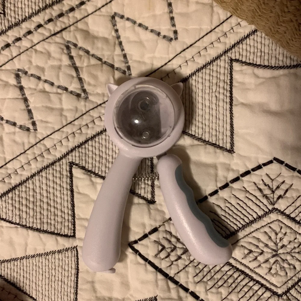$5/25 NWT pet nail clippers